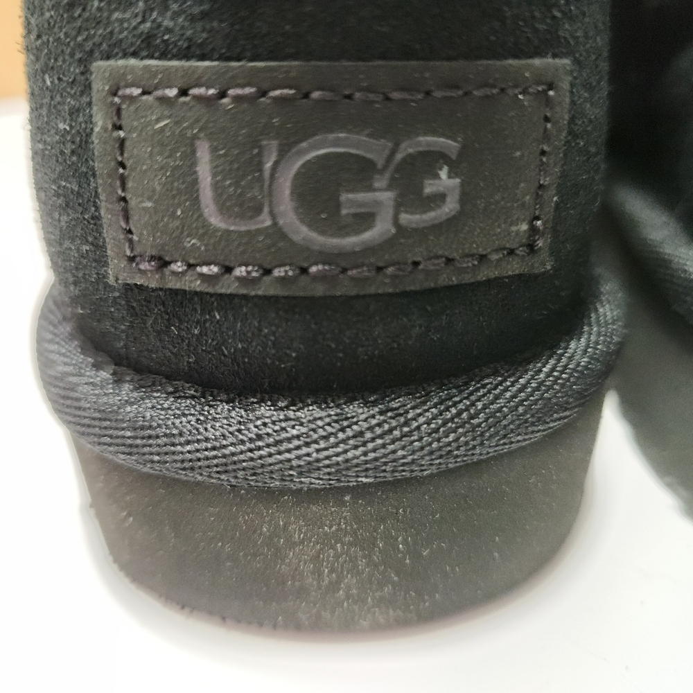 UGG Classic Ultra Mini Ankle Boot Women's Size US 8 - Picture 6 of 10